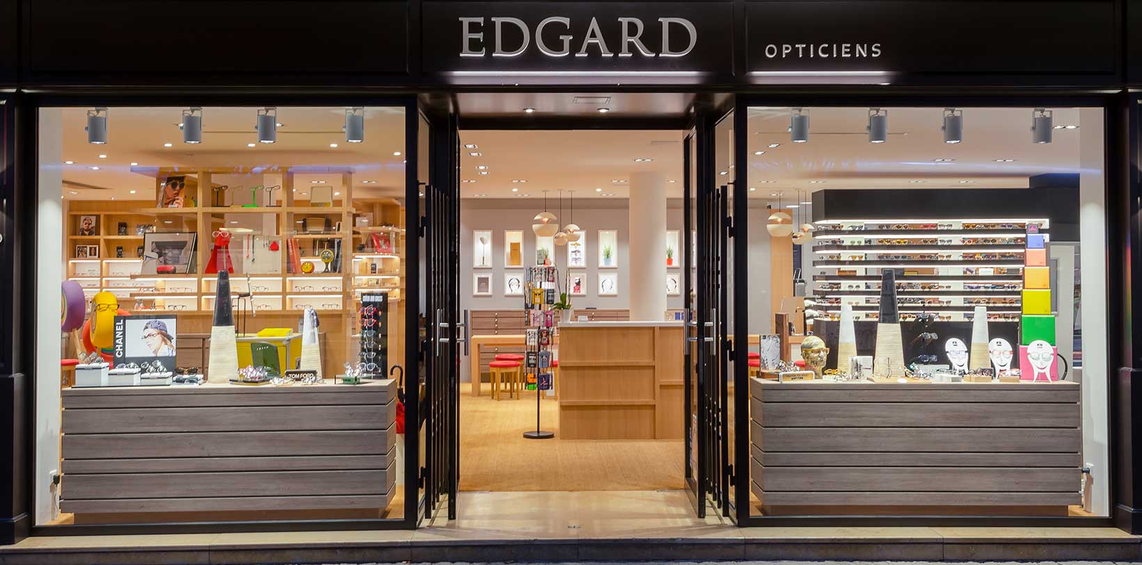 boutique-edgard-opticiens-devanture-nuit-tours-bordeaux-vitrines