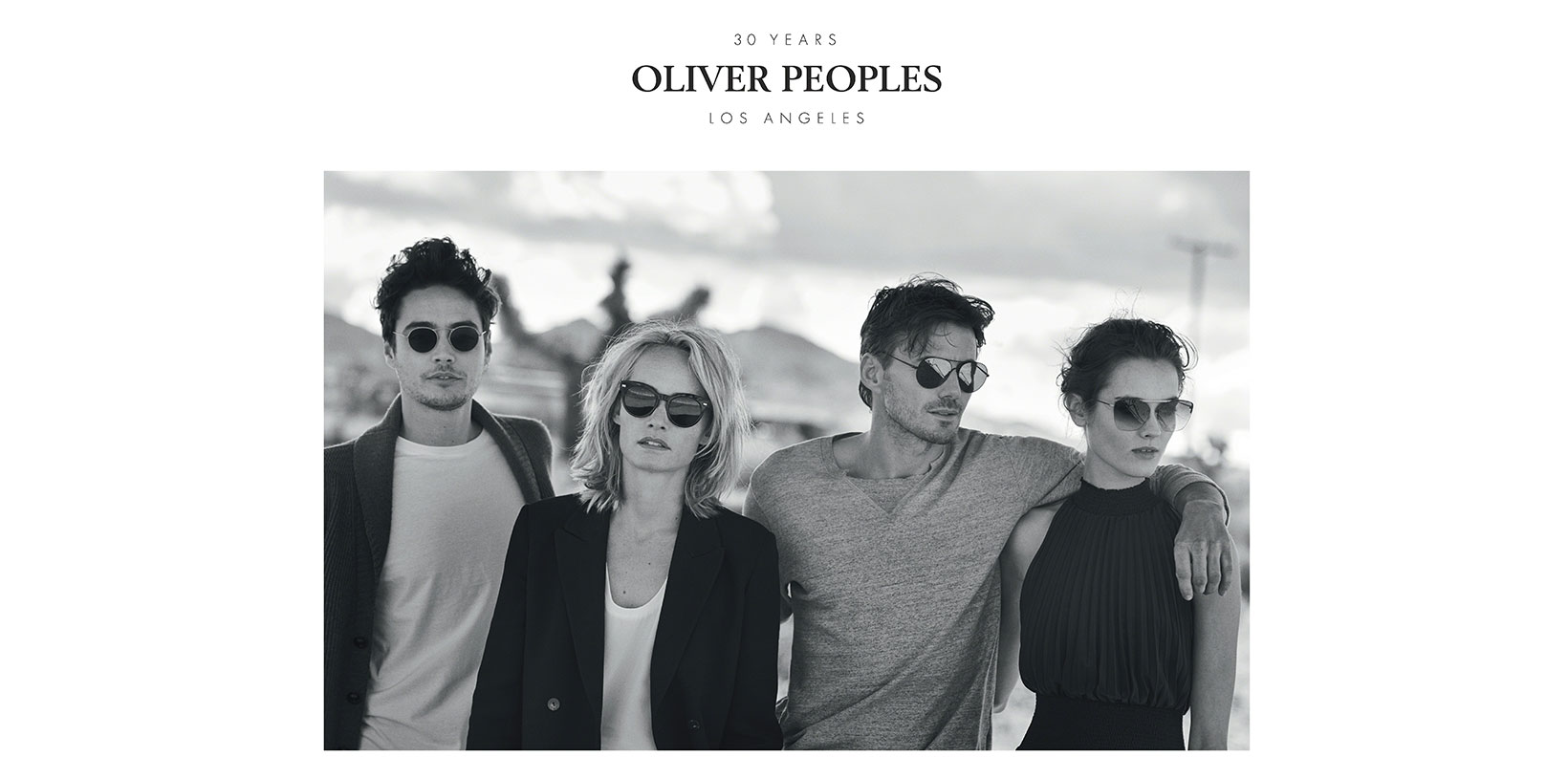 SHOW ROOM OLIVER PEOPLES