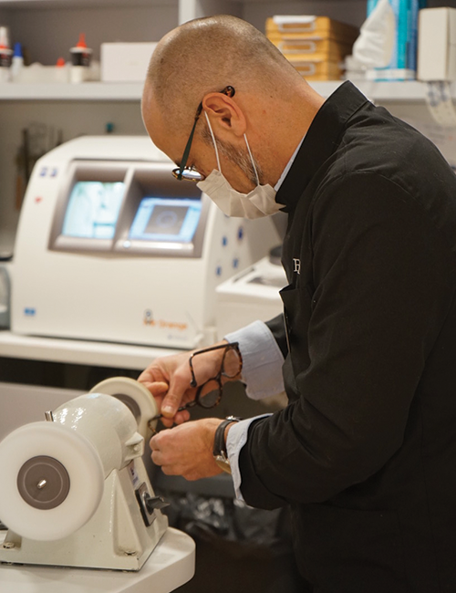 edgard-opticiens-atelier-montage-lunettes